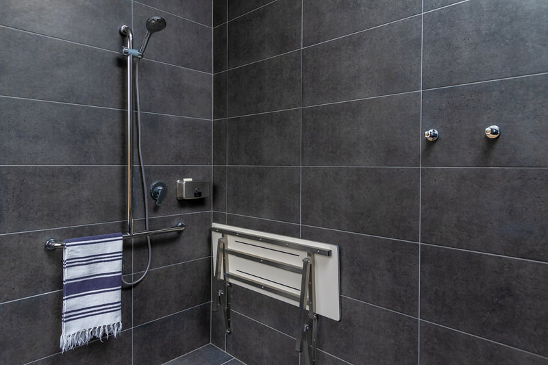 Barcoo Cottage Shower with seat up